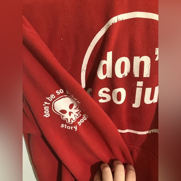 YouTuber Storybooth “Don’t be so Judgy” Red hoodie size Medium - Picture 3 of 4